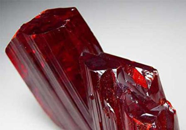 سنگ یاقوت نیناس جم